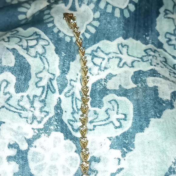 Beautiful woman diamond tennis bracelet